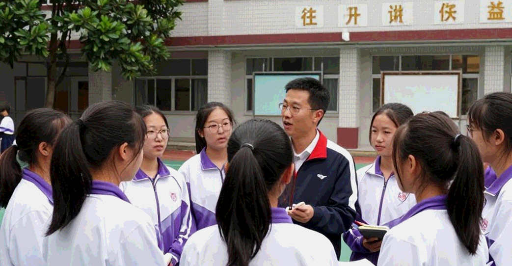 Cầu lông Asiad: Nguyễn Thùy Linh thắng một set trước số 4 thế giới, Nguyễn Hải Đăng dừng bước trước Kunlavut