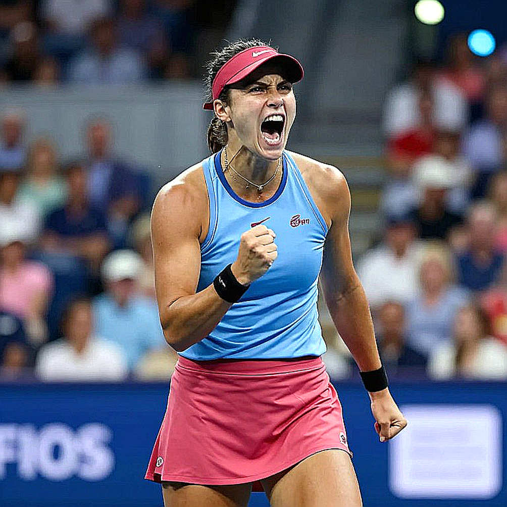 Zverev ấn định chiến thắng 13-5, châu Âu lần thứ sáu vô địch Laver Cup Zverev ấn định chiến thắng 13-5, châu Âu lần thứ sáu vô địch Laver Cup