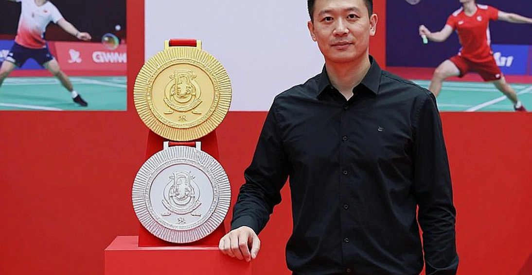 Alwi Farhan và buổi tập với Kento Momota trước Asian Games 2026: khoảng trống giữa lời khen và dữ liệu