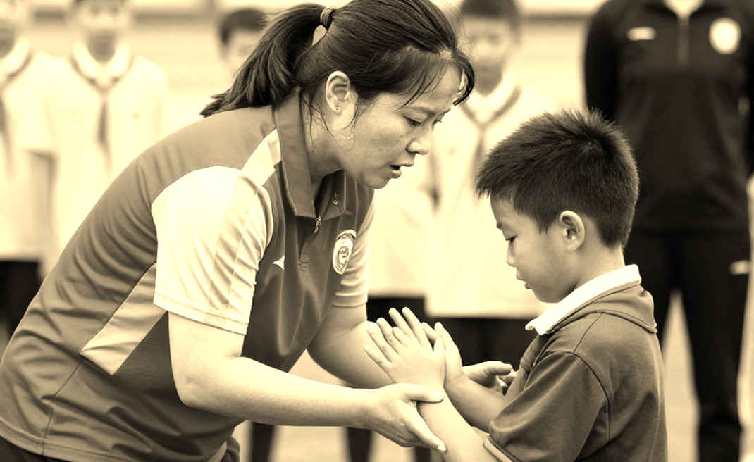 King's Cup 2026: Khi Thái Lan Chọn Brunei, Và Bài Toán 99 Bậc Rơi Tự Do King's Cup 2026: Khi Thái Lan Chọn Brunei, Và Bài Toán 99 Bậc Rơi Tự Do