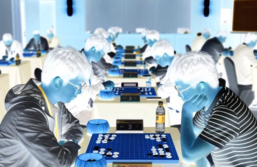 Sarana and the 5.e5 Move: The Modern Italian, Its Traps and Its Real Limits Sarana and the 5.e5 Move: The Modern Italian, Its Traps and Its Real Limits