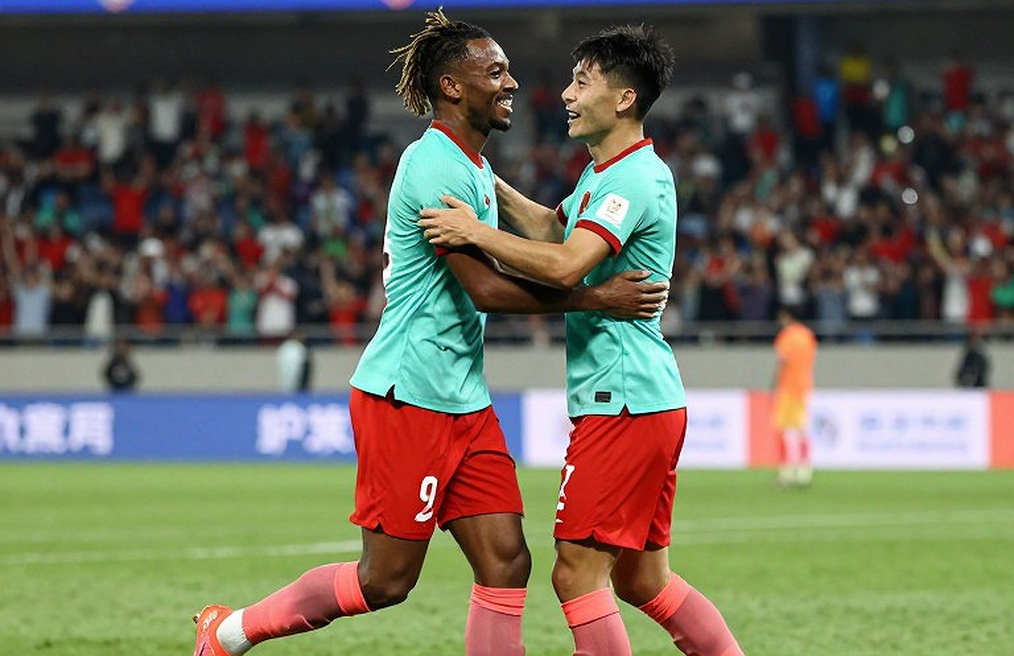 Sổ sách V.League giữa mùa chuyển nhượng: khoảng trống giữa con số công bố và dòng tiền thật