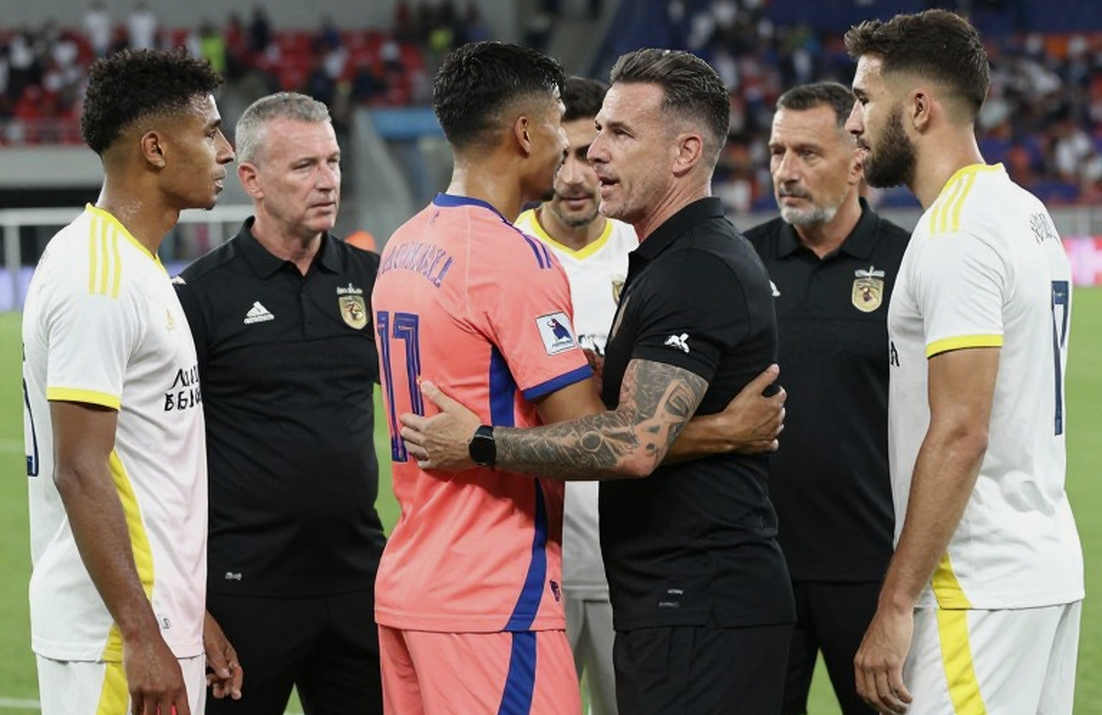 Tám câu nói của Amir Murillo và sự biến mất của ngôn ngữ chiến thuật trong bóng đá hiện đại