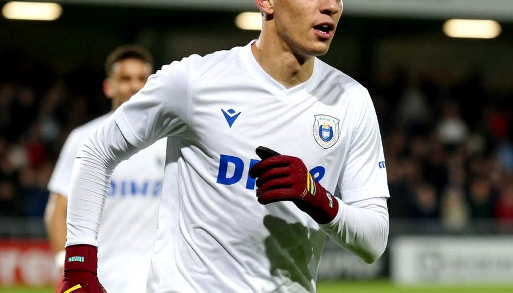 Tiếng hô 'STY' vang lên, đội trưởng Kevin Diks thừa nhận tổn thương tinh thần: Khoảnh khắc sân nhà không còn là pháo đài